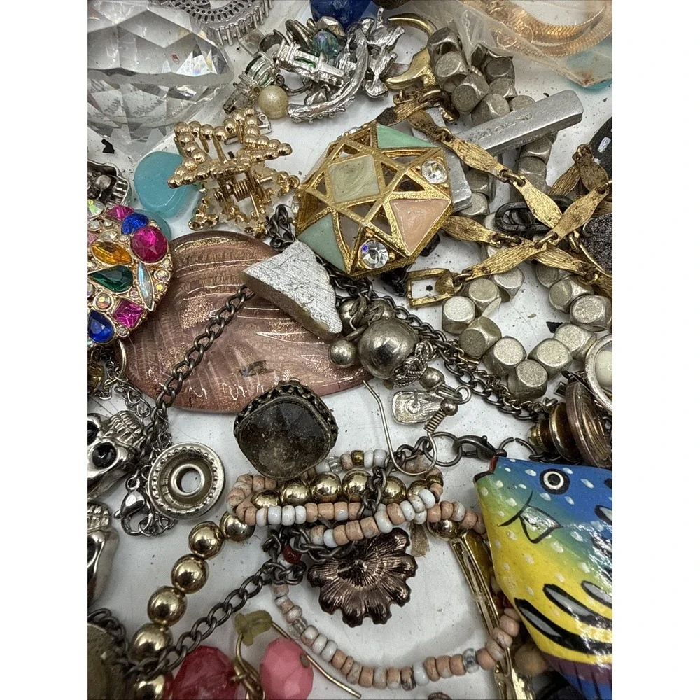 UNSORTED VINTAGE & MODERN MIXED JEWELRY ESTATE JUNK DRAWER LOT~WEAR REPAIR CRAFT